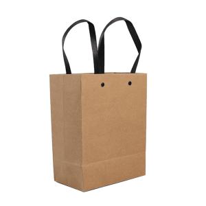 Quality Recyclable Kraft Branded Paper Bags With Plastic Handle Shopping Gift Paper Bag wholesale
