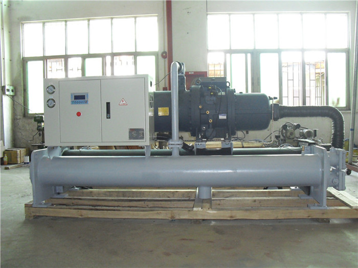 130ton Industrial Water Cooled Wide Application Screw Chiller