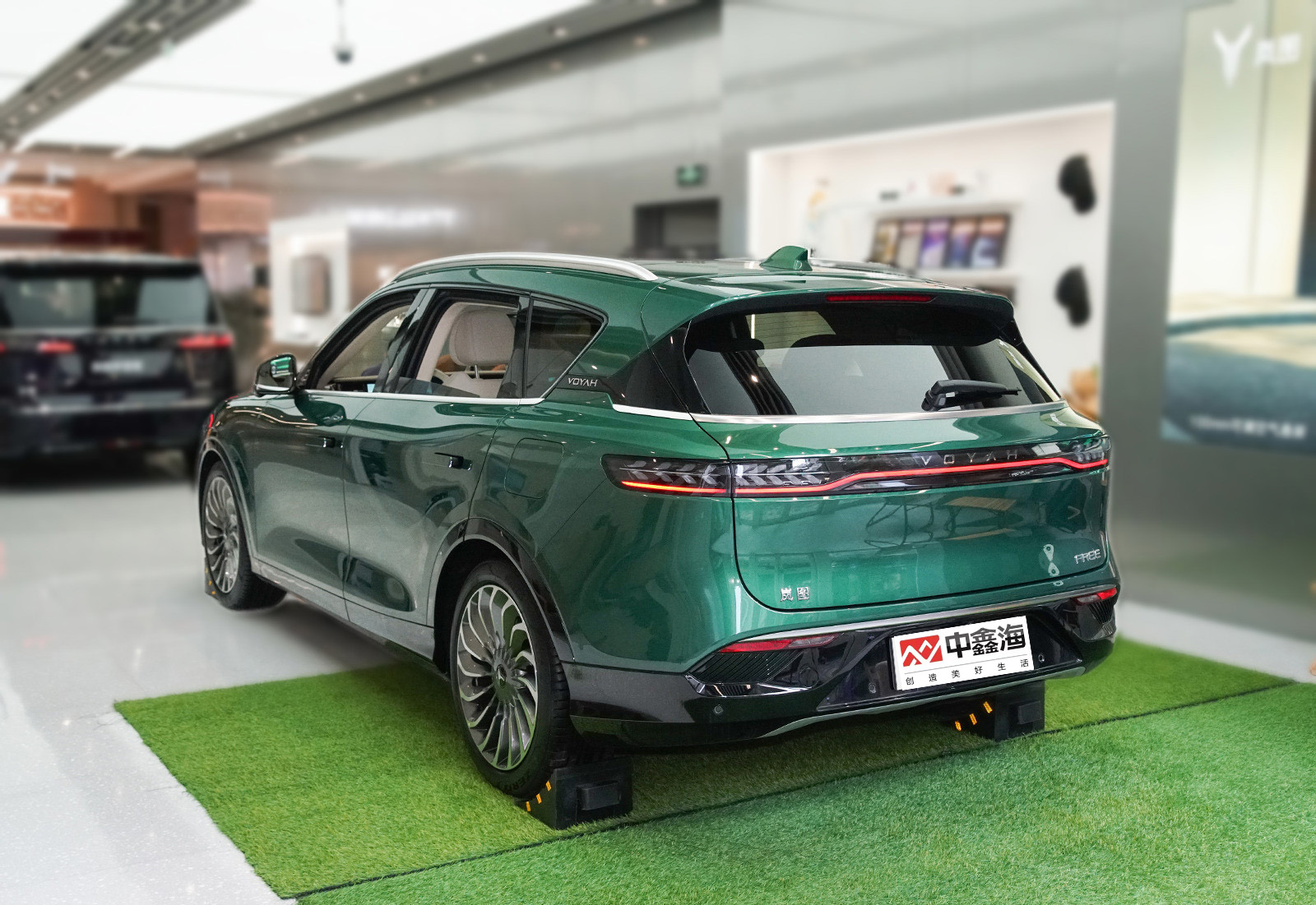 VOYAH FREE 2021 4WD Extended Range Exclusive Luxury Package Cars China Cheapest City Fast Fashion Luxury Electric Car