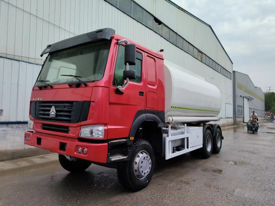 Sinotruk HOWO 380HP Watering Truck