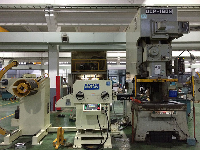 servo feeders