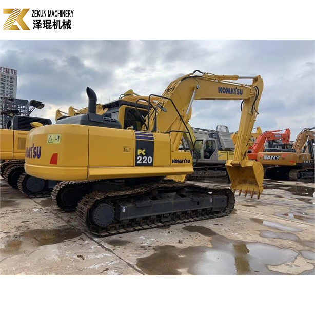 Used KOMATSU PC220-8 Excavator Hydraulic Cylinder 22T 23420KG