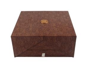 Quality Art Paper Luxury Gift Packaging Boxes Matt Lamitnation Surface Finish wholesale