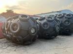 Good Quality STS 50Kpa Black Pneumatic Rubber Fender Yokohama Type Fender