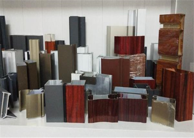 Thickness 2.0MM Different Color Wood Grain Aluminum Extrusion Profile