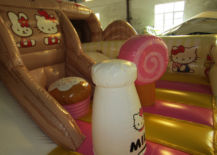 Hello Kitty Inflatable Jump House Double Stitching 5 X 4.5 X 2.4m For Amusement Park