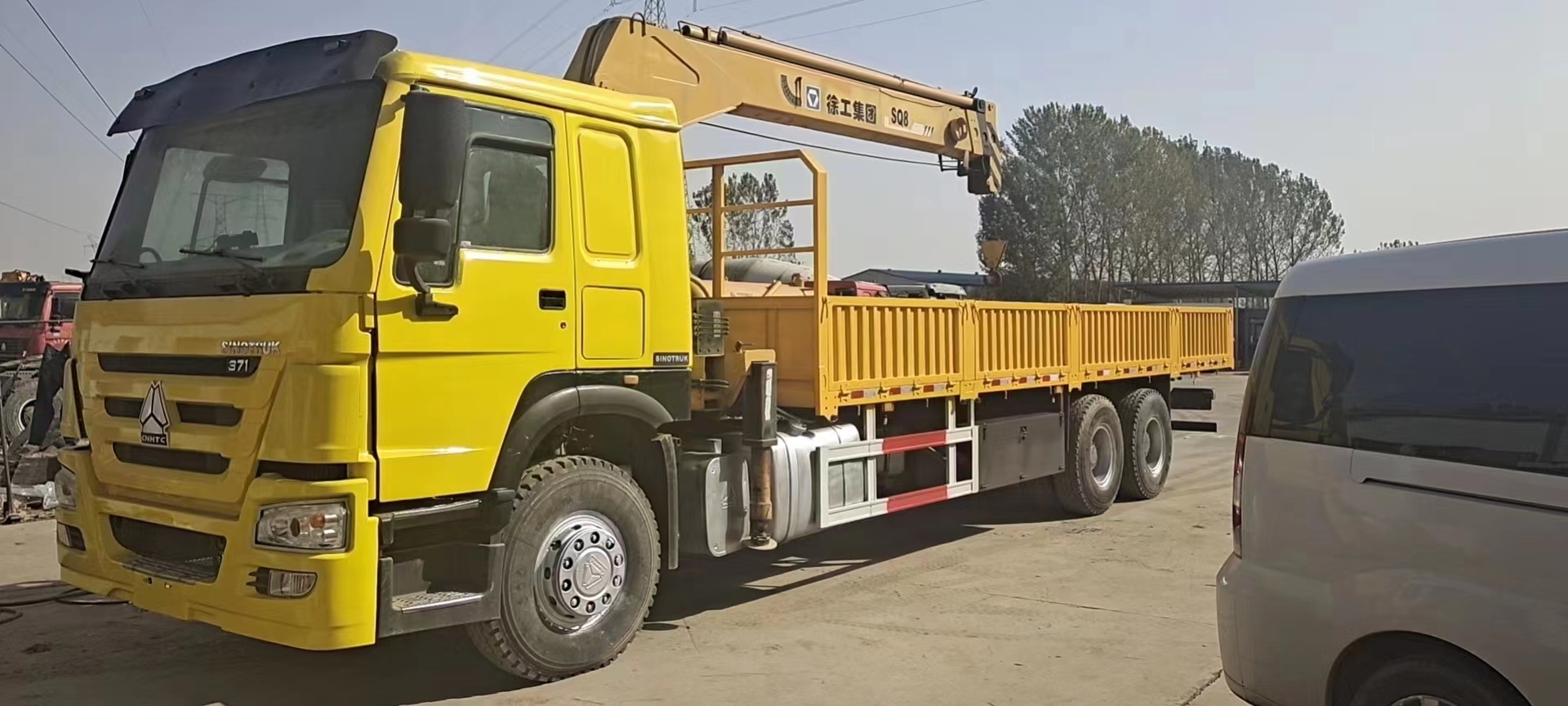 Used HOWO 371 Truck Crane Reliable 6x4 Mobile Crane Exported From China