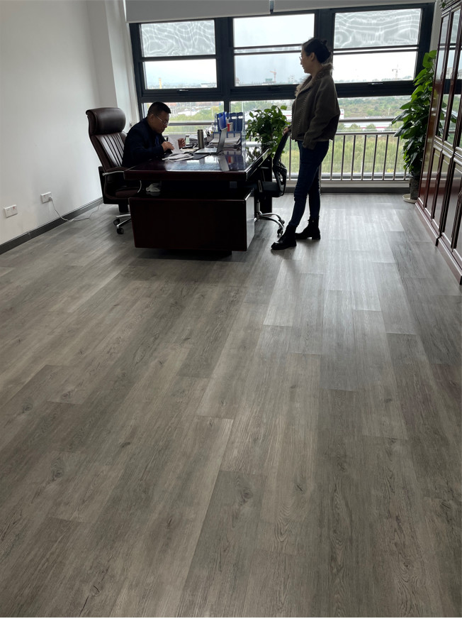 Elegant Mist Grey Click Stone Plastic Composite Flooring 0.3-0.6mm GKBM Greenpy MJ-W6009