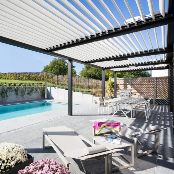 Villa Yard Electric Turning Louvers Aluminum Louvered Pergola With Retractable