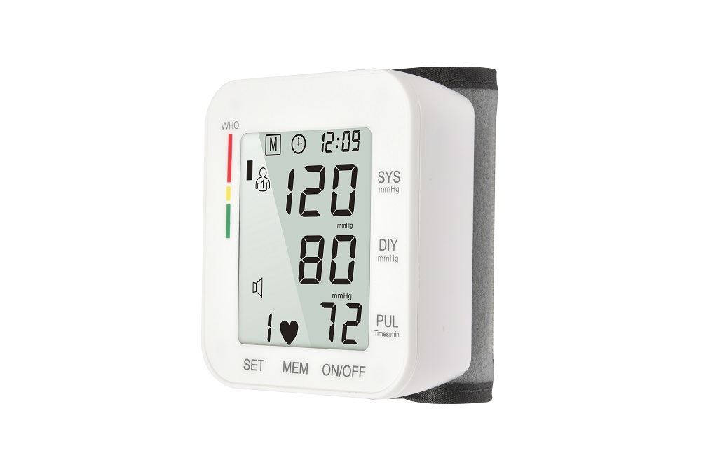 watch heart rate blood pressure and blood oxygen yuwell W8A