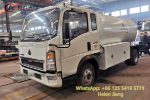 Quality Sinotruk Howo 4x2 6 Wheeler 4T LPG Tanker Truck wholesale