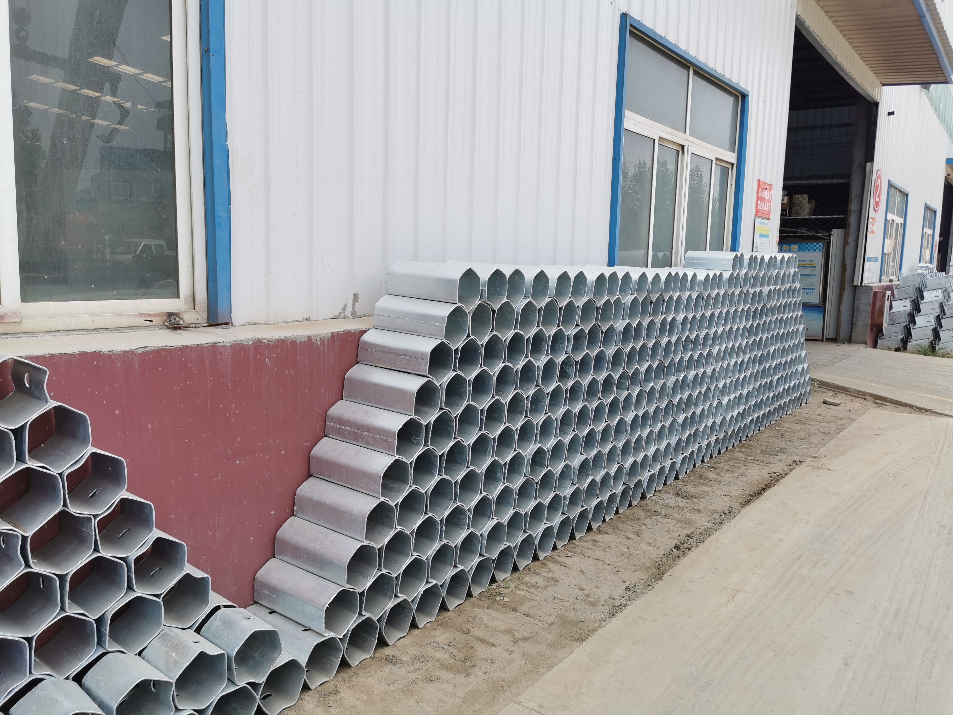 Q235 Q345 Galvanized Steel Highway Guardrail Block Spacer For Roadway Protection