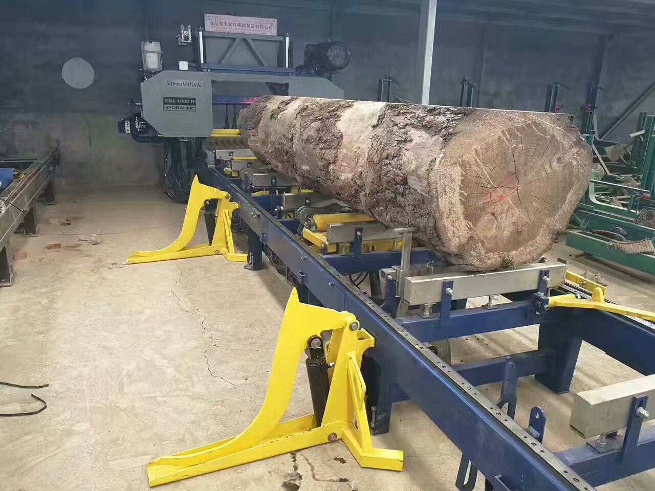 Gasoline Engine Band Saw Horizontal Wood Cutting Automatic Portable Sawmill