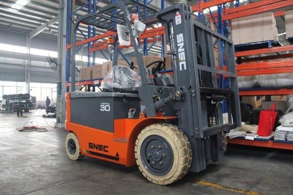 Snsc Lift Trucks 3 Ton Electric Forklift with Lift Height 3000-7000mm and AC