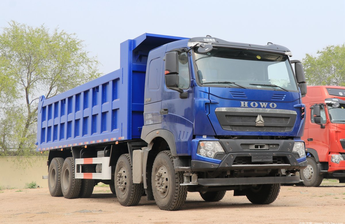 30 Ton Tipper Truck 8x4 Used Dump Truck SINOTRUCK Gear Box Diesel Fuel Efficiency