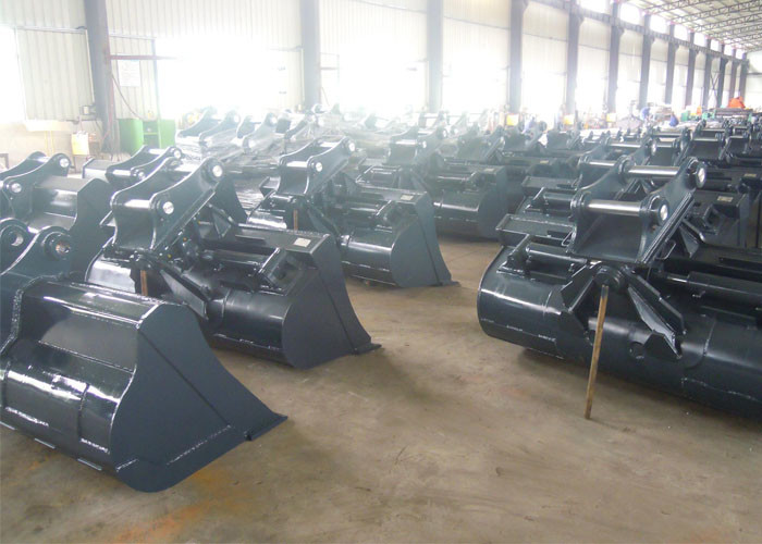 Professional Excavator Heavy Duty Tilt Bucket With Bolted Cutting Edge For Crawler Excavator