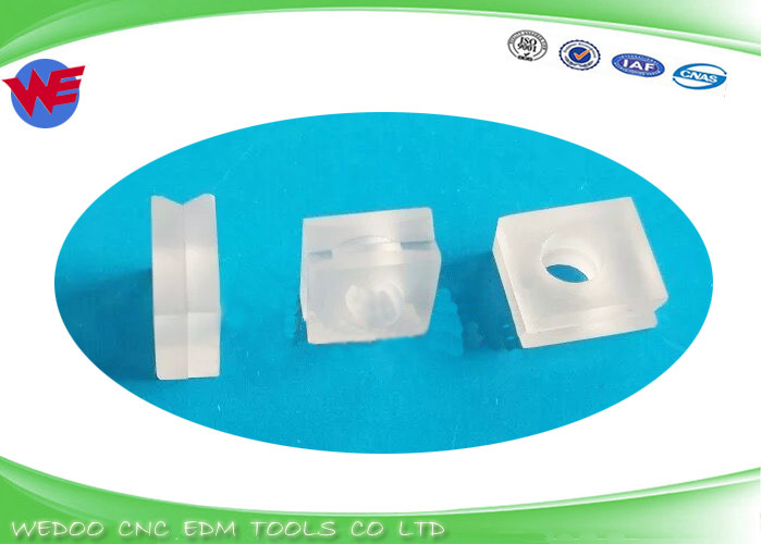 18EC80A702 Makino EDM Parts 9.1*8*4mm V Guide Sapphire Wire Guide V Type