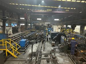 China Hot Rolled Seamless Steel Pipe Oil Pipe Line API 5L Standard ASTM A106 A53 on sale