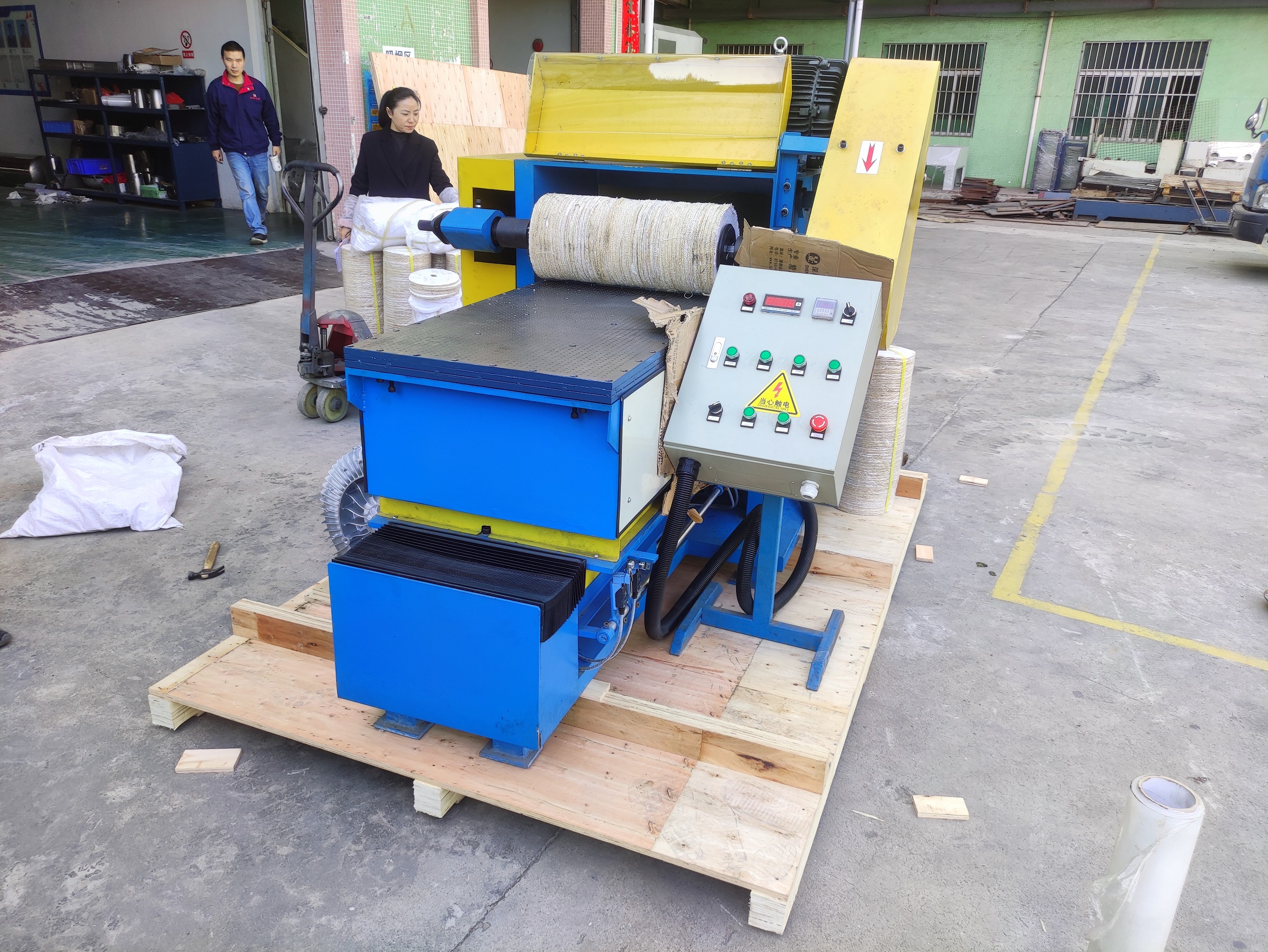Mirror Flat Sheet Polishing Buffing Machine 3.7kW For Tools And Plate Kitchenware