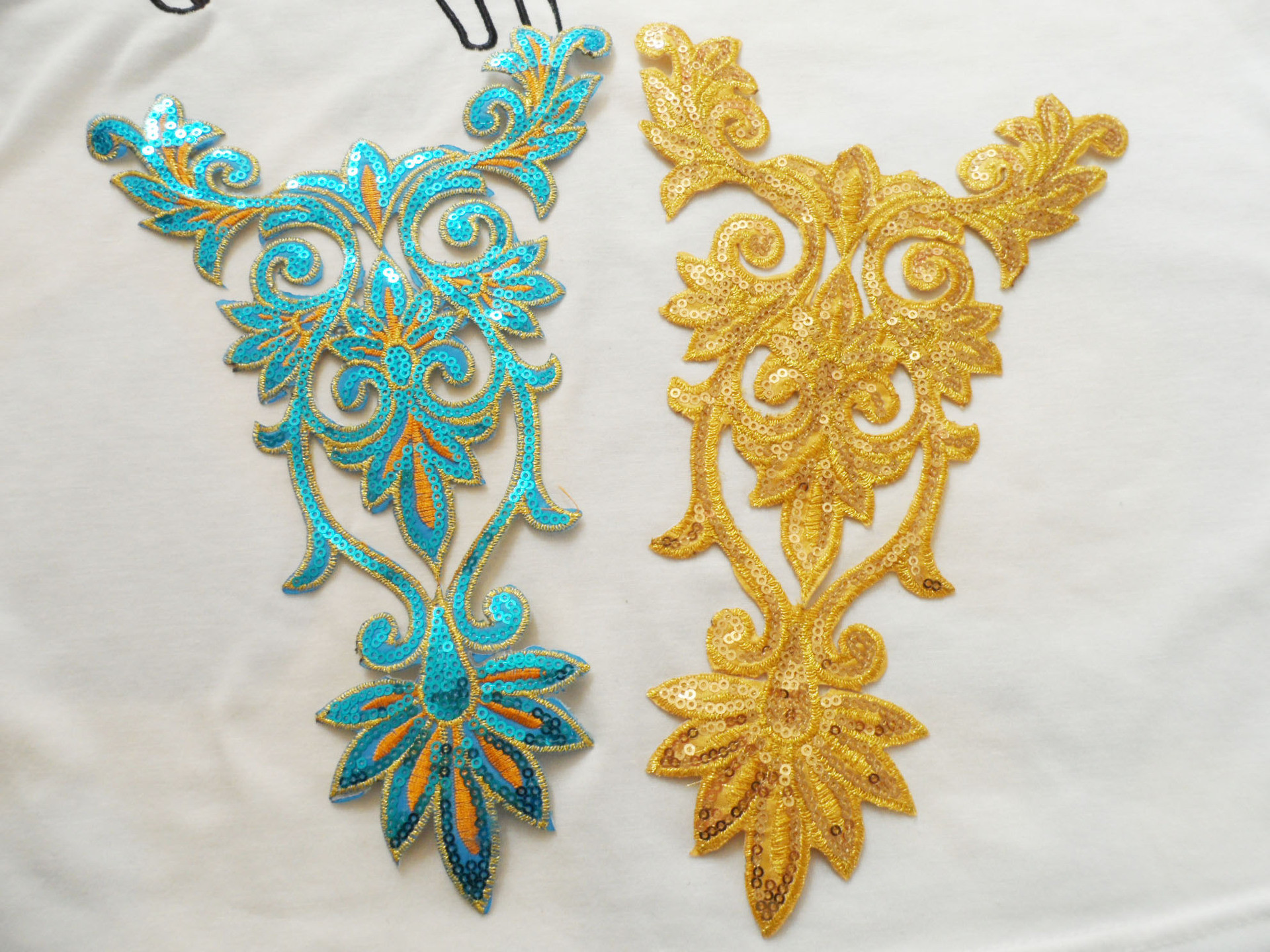 Hot Fix Embroidery Lace Applique with Sequin in Different Color