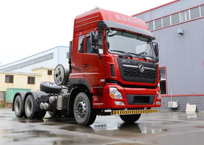 Model Tractor Trailer Head Truck Dongfeng 6x4 LNG CNG Tractor Truck with Touch Screen