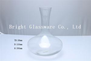 Quality handmade glass wine decanter for pub wholesale