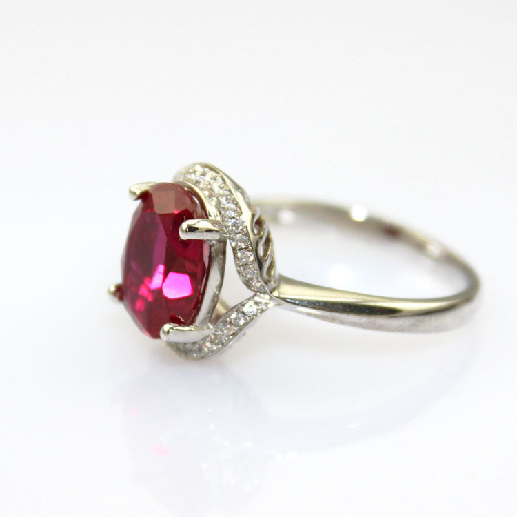 Women Jewelry 925 Silver Ring with Oval Dome Amethyst Cubic Zircon (R195)