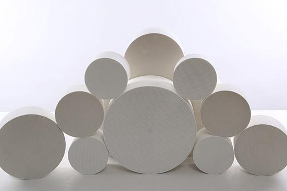 VOC Honeycomb Ceramic Substrate , porous High Temperature Ceramic