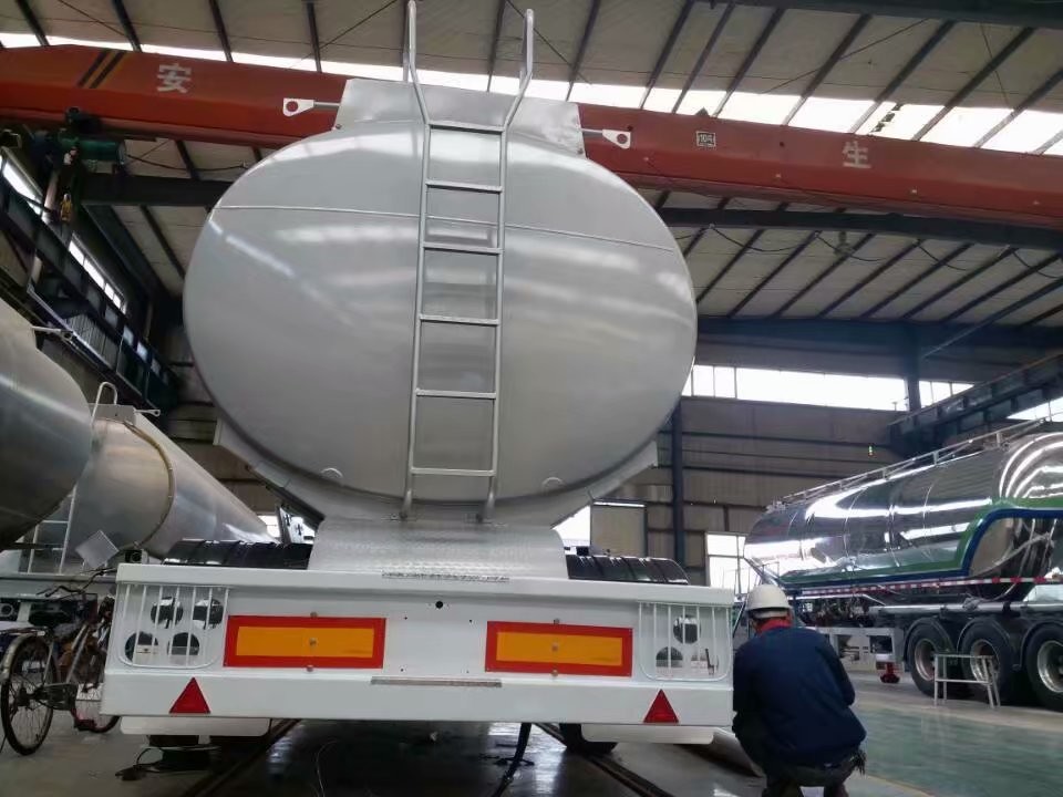 3 axles 33000L / 45000L Oil Tanker Truck/ Petroleum Tank Semi-Trailer ,Stainless steel