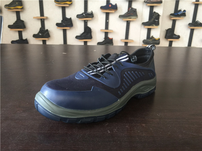 Elastic Band Comfortable Steel Toe Safety Shoes For Care Worker Easy Cleaning