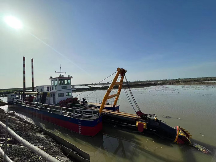WN250 Sand Pump Powerful Cutting Suction Dredger 16kw Rexroth For Waterway Maintenance And Construction Needs