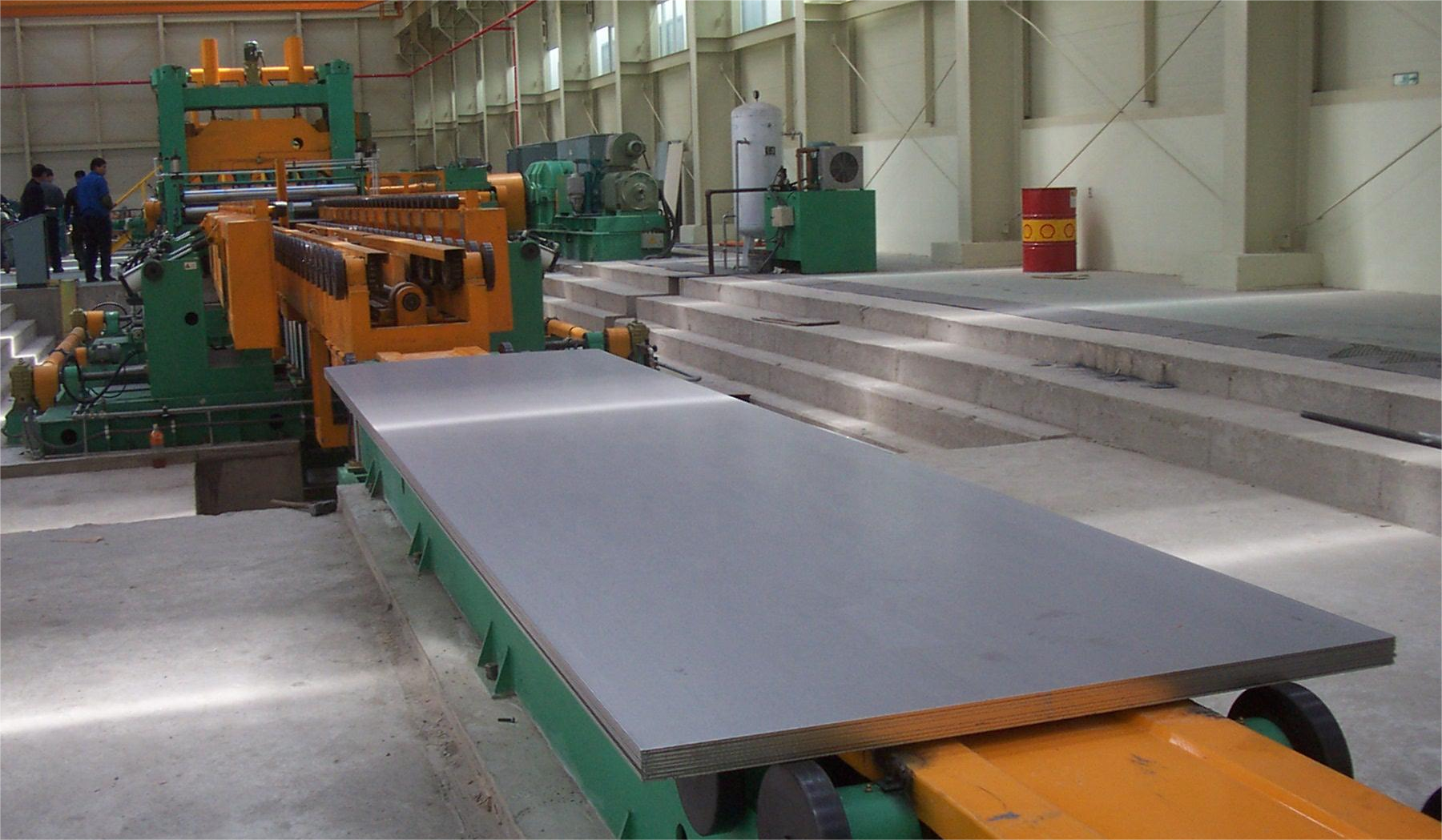 1-13mm Material Thickness Sheet Metal Uncoiling and Leveling Shearing Production Line