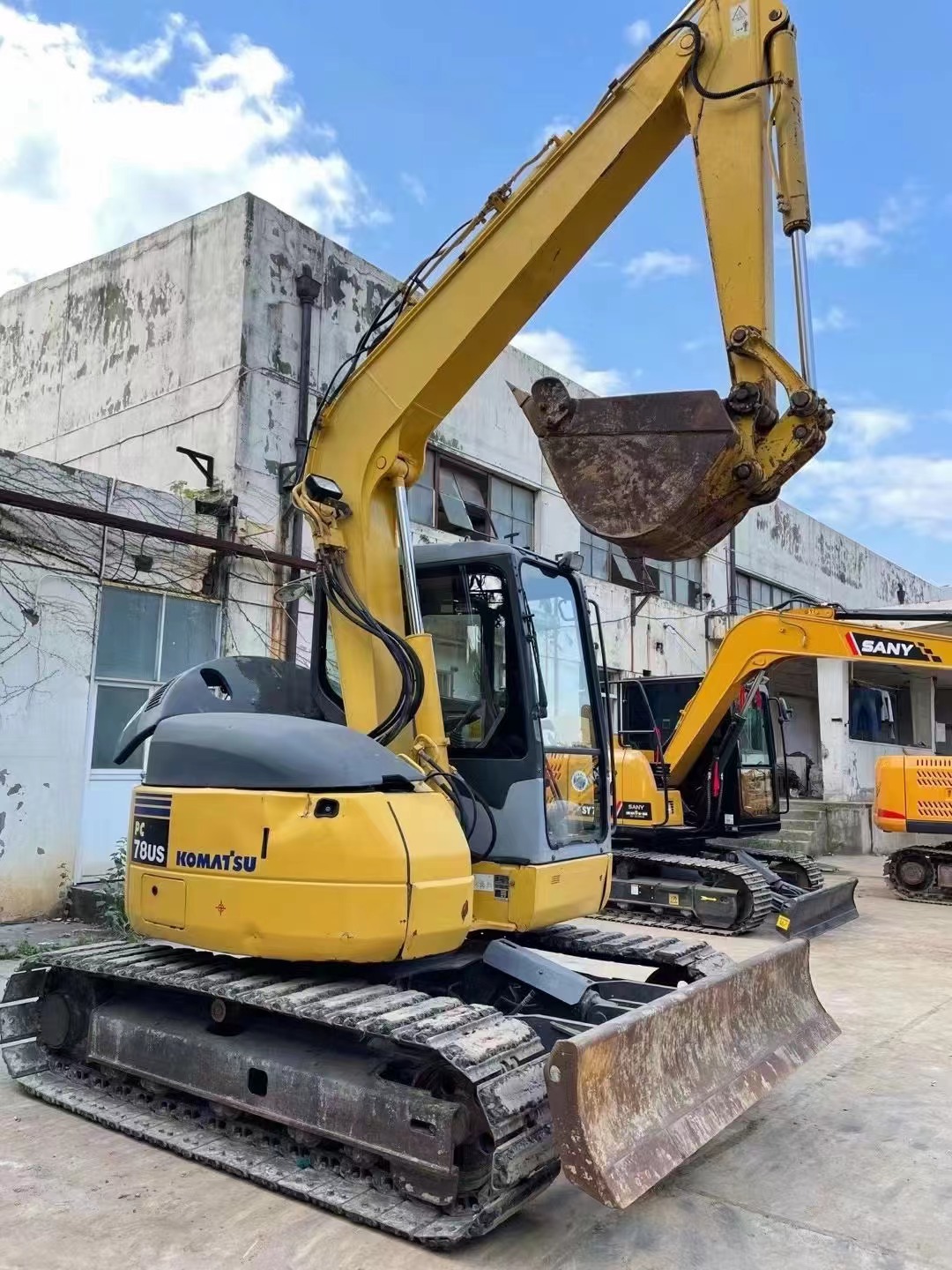 Second Hand Komatsu PC78US Excavator With Enclosed Cab