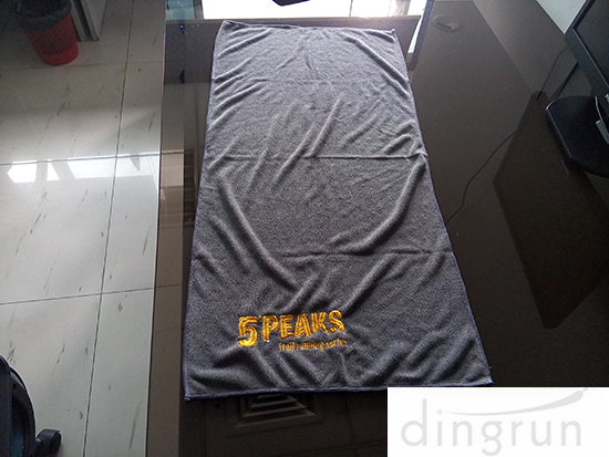 Absorbent And Quick Dry Custom Microfiber Towels Terry Bath With Embroidered Logo