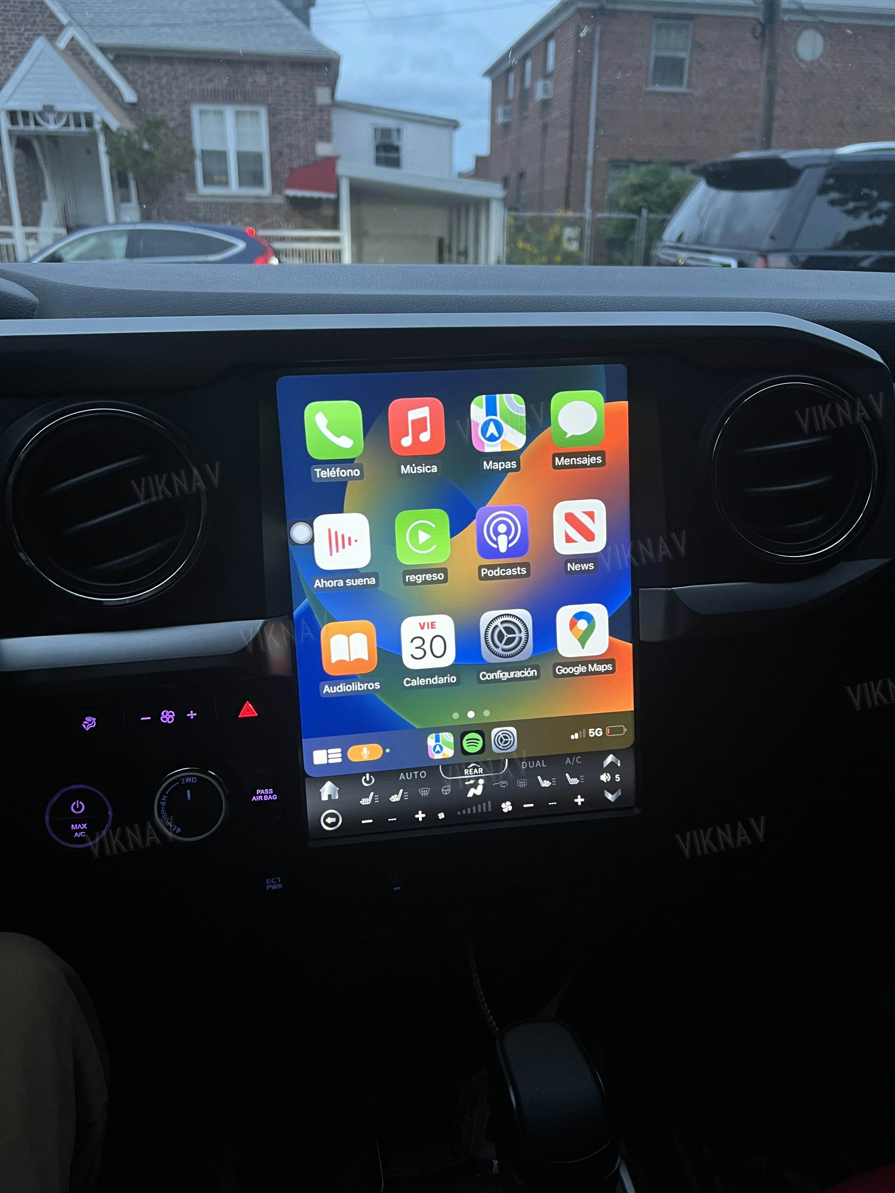 Viknav 12.1 INCH Car Stereo For Toyota Tacoma 2016-2023 Vertical Screen radio Android Auto Carplay Car GPS Navigation
