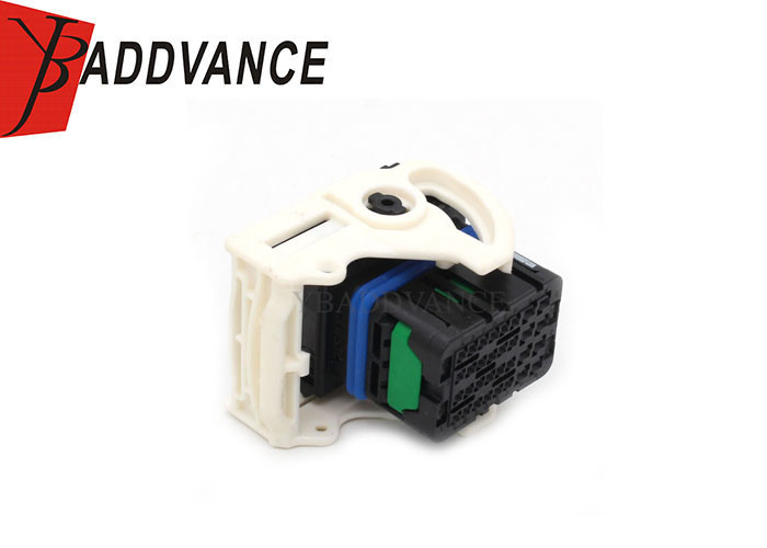32 Pin TE/AMP Plastic Wiring Harness Connector Black Female Sealed Electrical