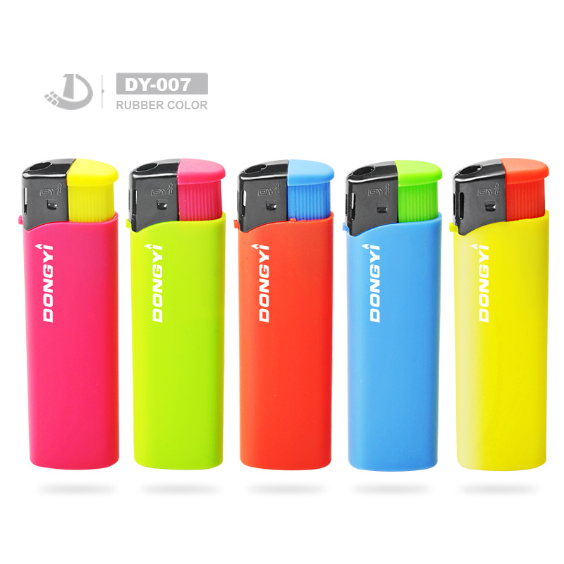 Dongyi Factory Wholesale Rubber Color Cigarette Electronic Lighter with Five Color
