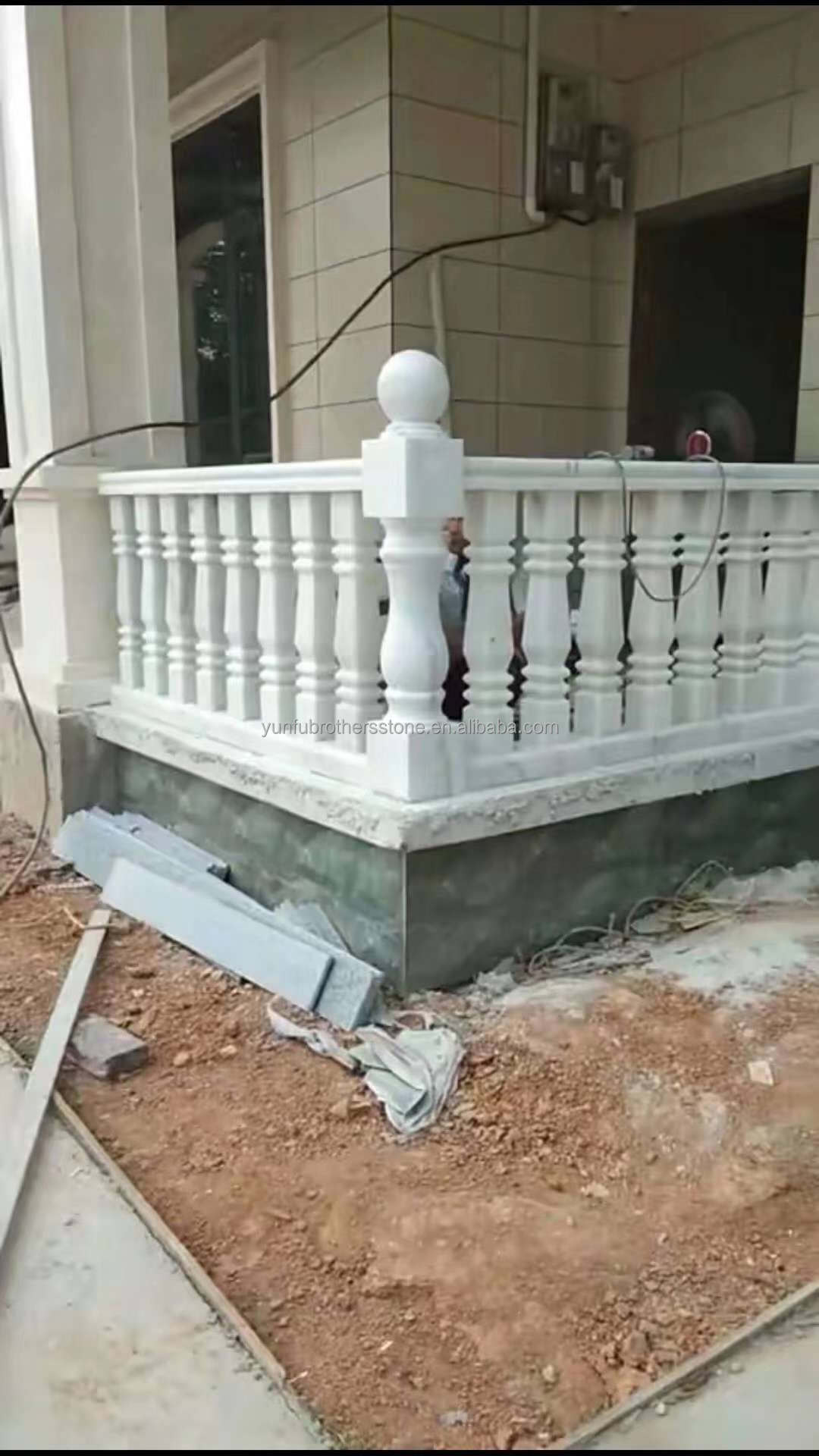 Polished Surface Finished Handrail Column for Home Decorations in Guangxi White Marble