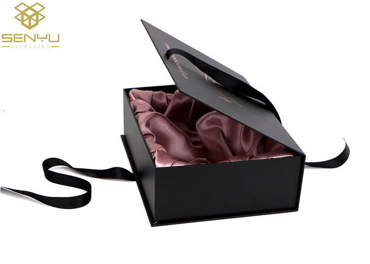 Cardboard Gift Boxes Hair Extension Packaging With Satin Insert Matte Lamination