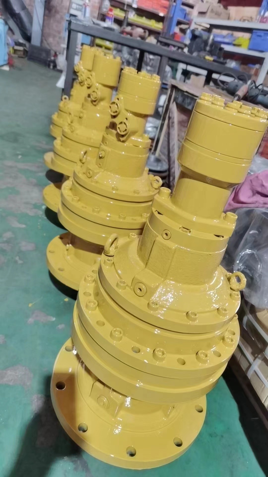 Putzmeister and Schwing pump truck reducer assembly with black color in construction sector