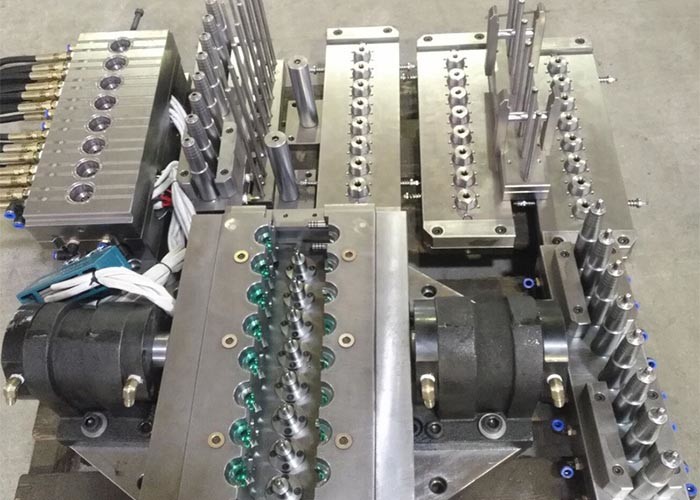 4 Cav Fully Automatic Plastic Blow Moulding Machine PMMA 300ml