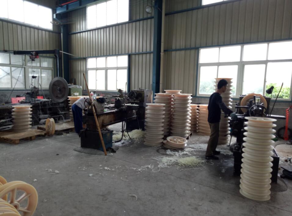 Customized Cable Pulley Block Plastic Guide Pulley 1-3 Sheave 1160mm Diameter