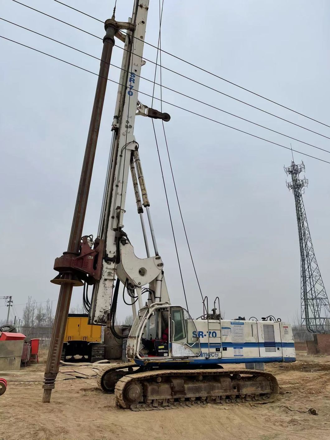 2011 Good Stable Function Top Ranking Rotary Drilling Rig Core Barrel Rock Drill Foundation Construction Equipment