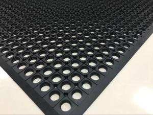Quality Rubber floor mat Hotel kitchen rubber floor mat Round hole rubber floor mat wholesale