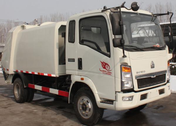 Waste Disposal Vehicles Garbage Collection Truck , Compressed Refuse Compactor