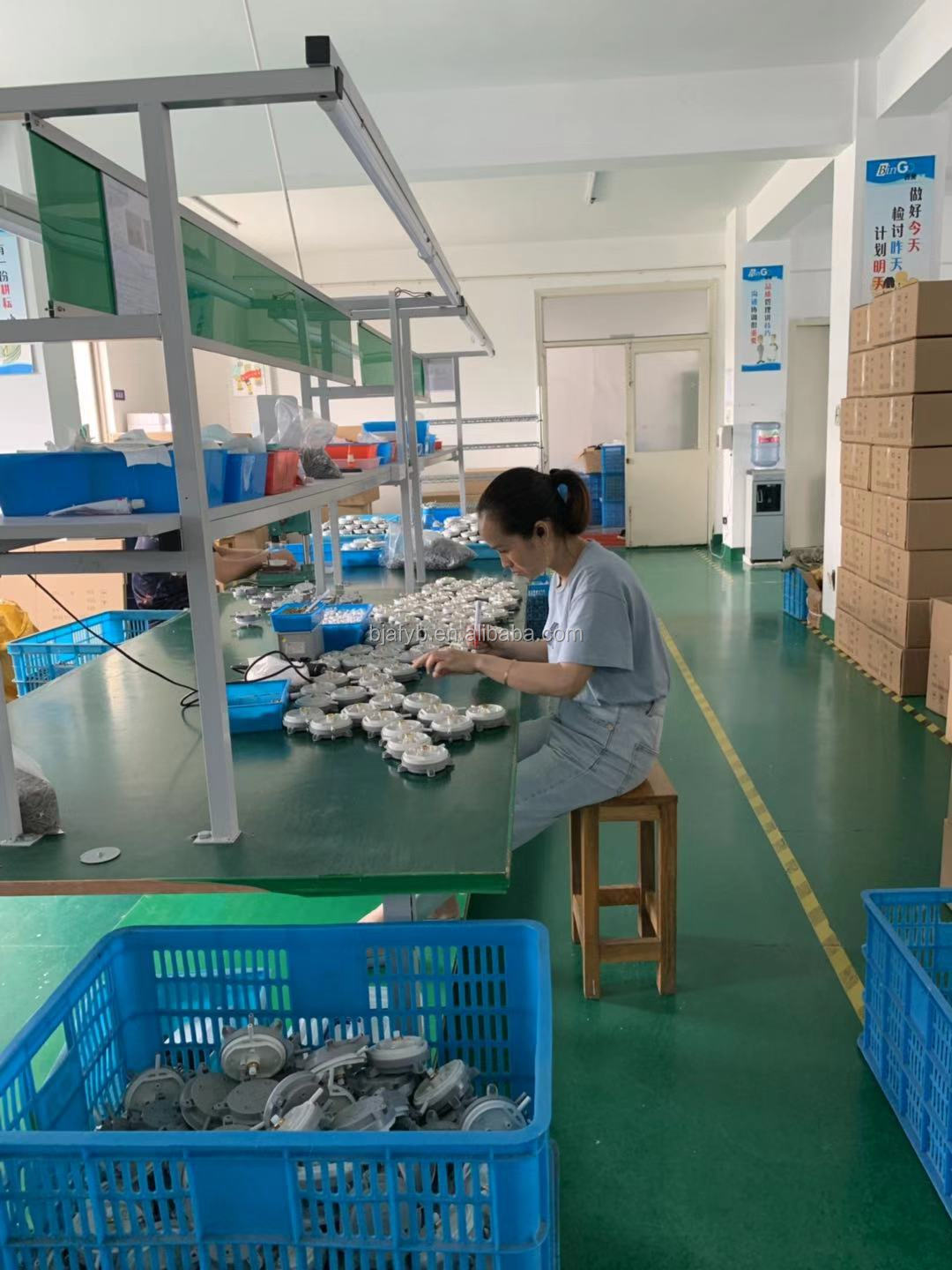 Customized Clean Room Air Differential Pressure Switch for Air Handling Unit OEM Support