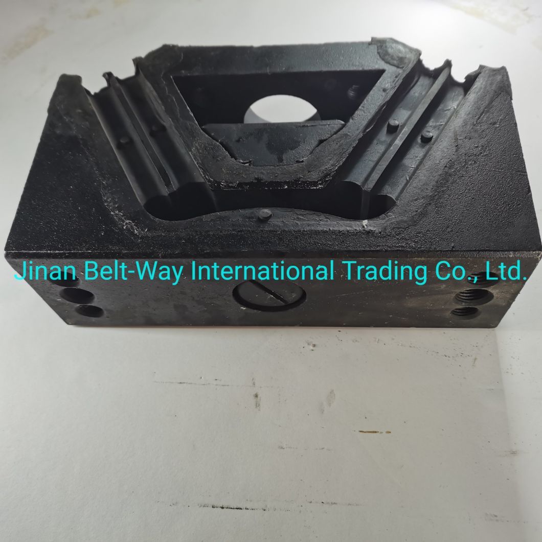 Sinotruk HOWO Truck Parts Engine Rear Support Cushion Wg9725593031