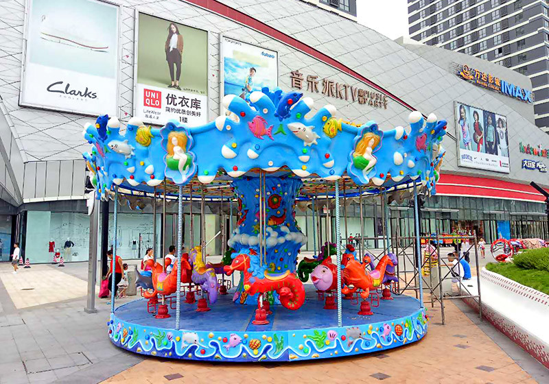 Children Carousel Ride 10 Seats Luxury Style FRP Material Good Stability
