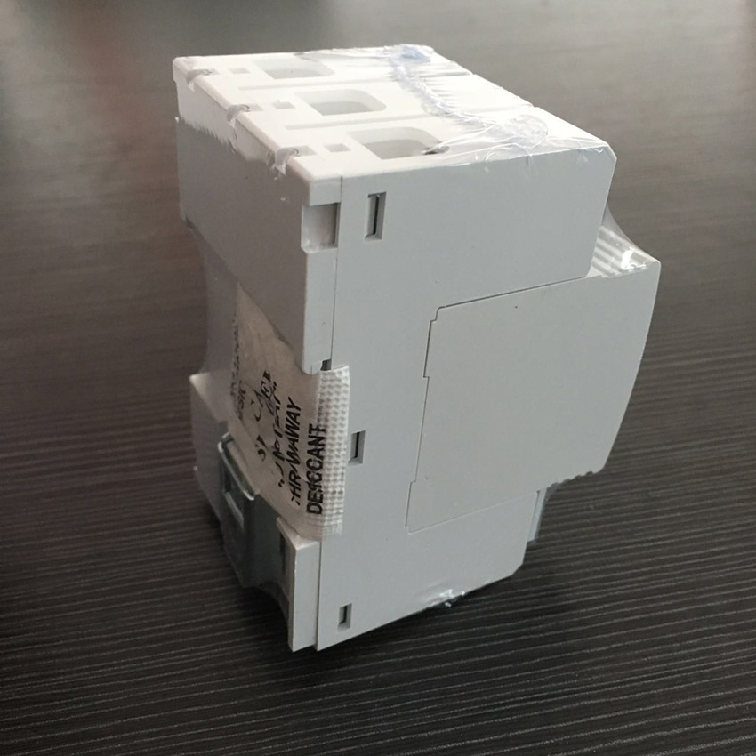 High quality 3 phase 1000V DC SPD 20/40KA Voltage Protector Lightning Surge Protector Device
