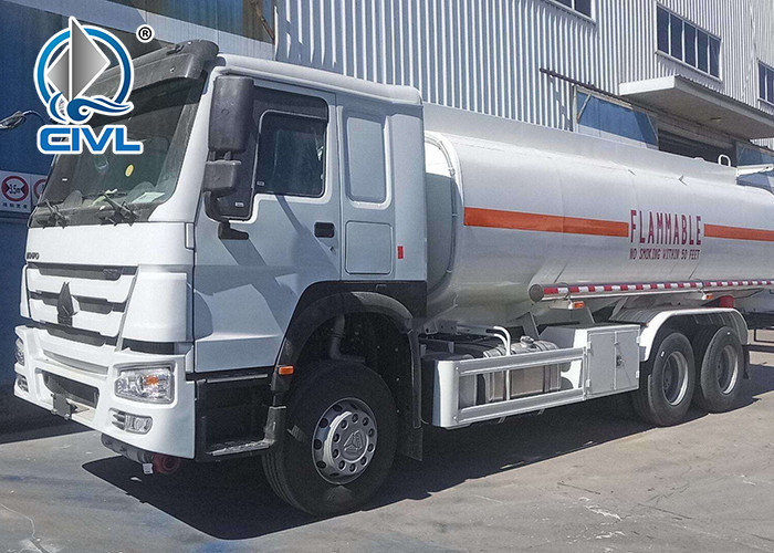 Sinotruk Howo Oil Tank Truck 6x4 22000l , Loading Fuel , Oil , Diesel Tanker Truck